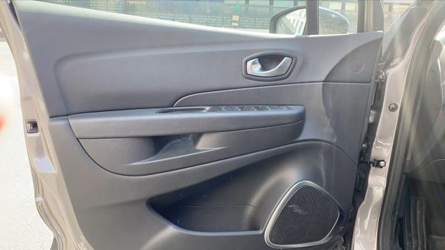Renault Captur image 4