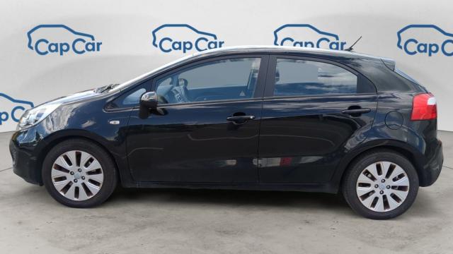 Kia Rio image 8