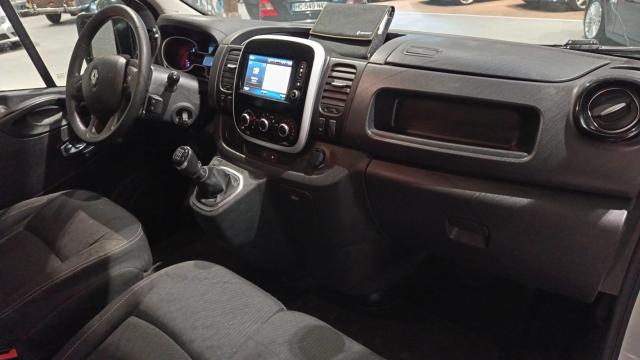 Renault Trafic image 8