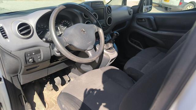 Peugeot Partner image 1