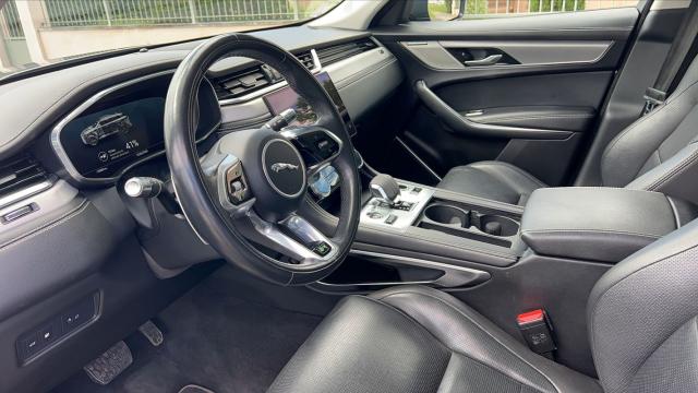 Jaguar F-Pace image 5