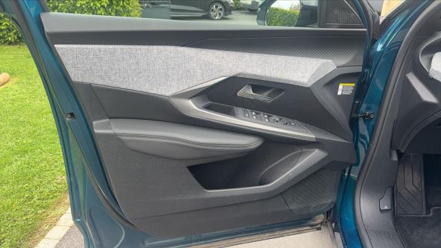 Peugeot 3008 image 9
