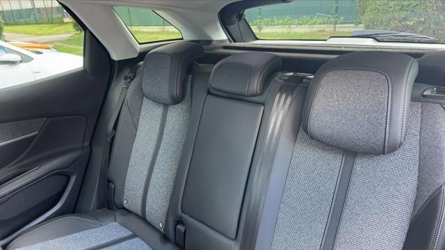 Peugeot 3008 image 3