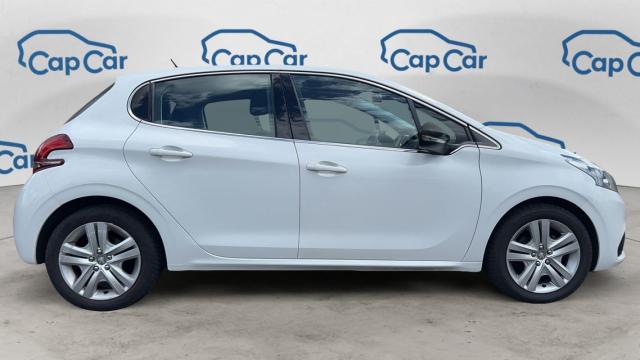 Peugeot 208 image 6