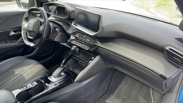 Peugeot 208 image 5