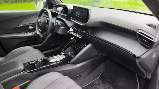 Peugeot 2008 image 9