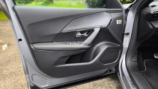 Peugeot 2008 image 4