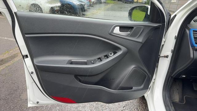 Hyundai I20 image 1