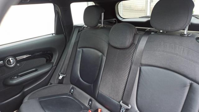 Mini Clubman image 2