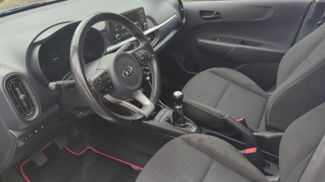 Kia Picanto image 8