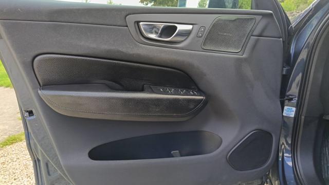 Volvo Xc60 image 9