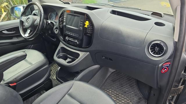 Mercedes Benz Vito image 2