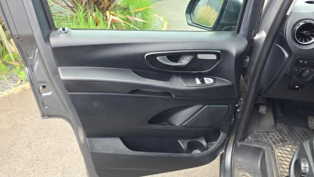 Mercedes Benz Vito image 6