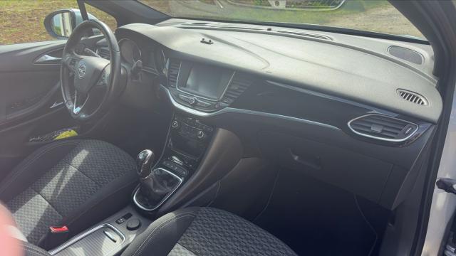 Opel Astra image 9