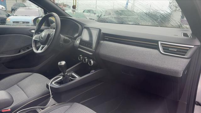 Renault Clio image 6