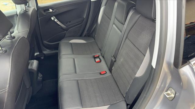 Peugeot 2008 image 5