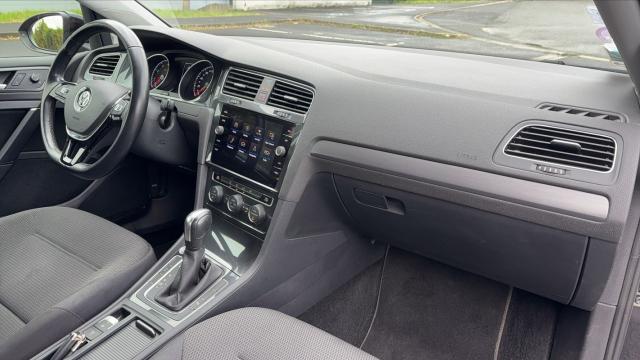 Volkswagen Golf image 6