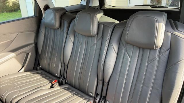 Peugeot 5008 image 1