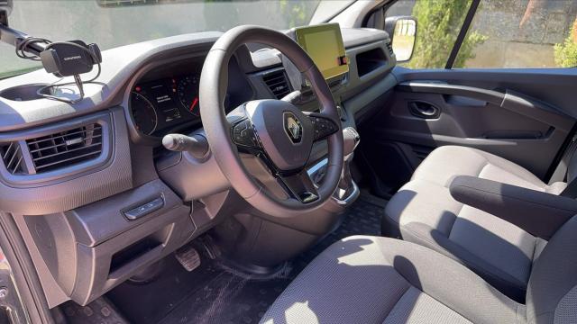 Renault Trafic image 3
