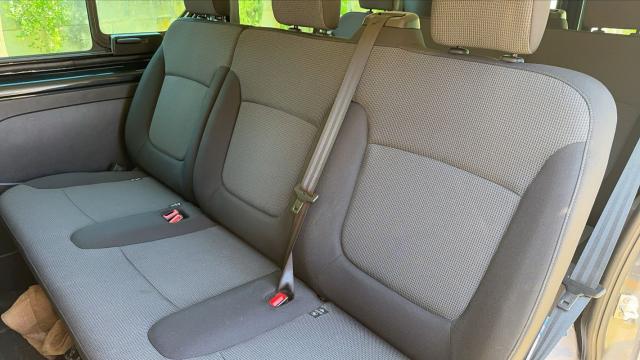 Renault Trafic image 2