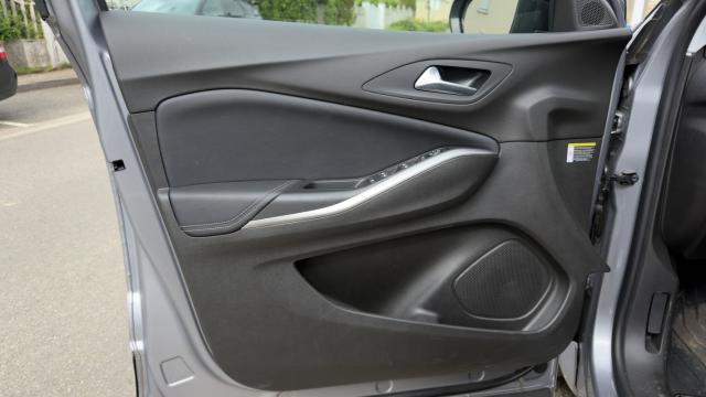 Opel Grandland image 9