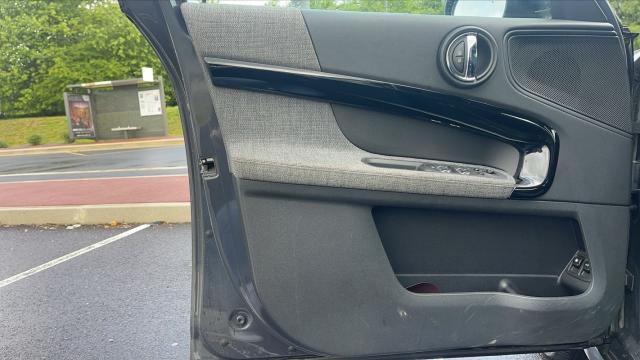 Mini Countryman image 9