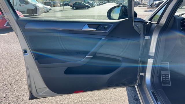 Volkswagen Golf image 4