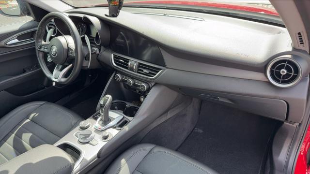 Alfa Romeo Giulia image 3