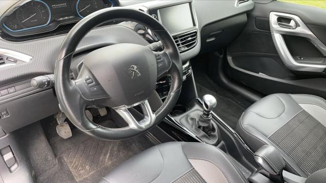 Peugeot 2008 image 6
