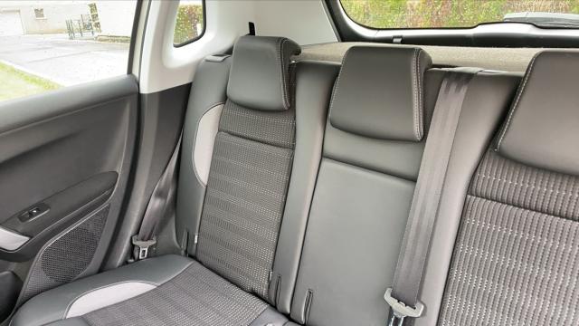Peugeot 2008 image 2
