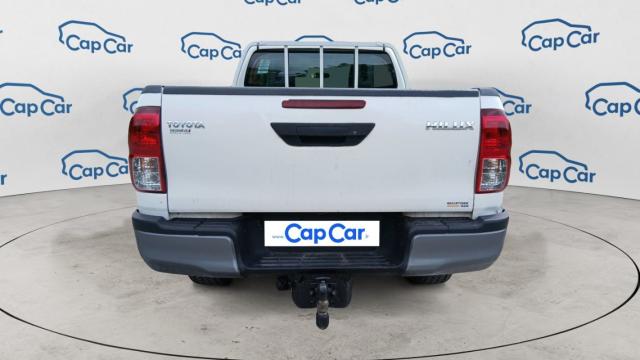 Toyota Hilux image 9