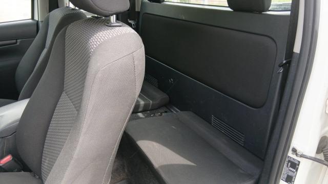 Toyota Hilux image 3