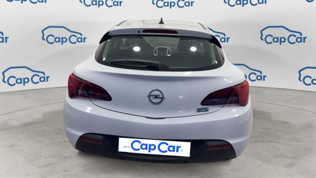 Opel Astra Gtc image 3