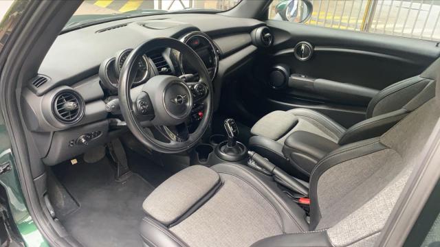 Mini Cabrio image 3