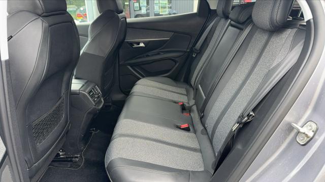 Peugeot 3008 image 2