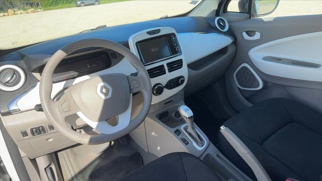 Renault Zoe image 2