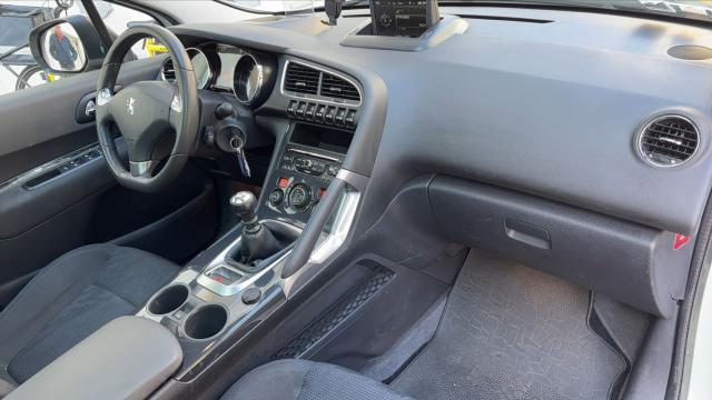 Peugeot 3008 image 4