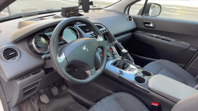 Peugeot 3008 image 8