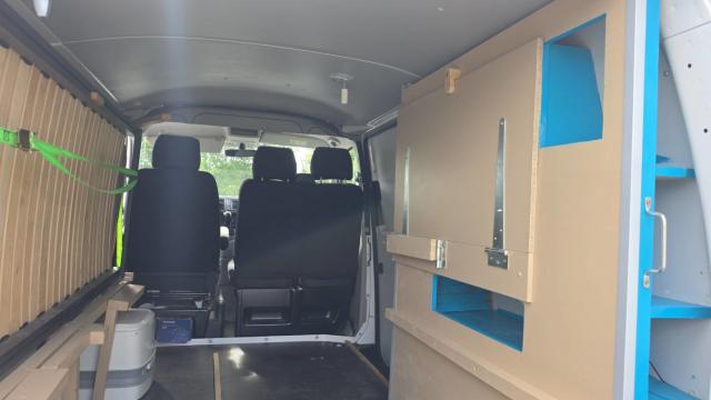 Volkswagen Transporter image 6