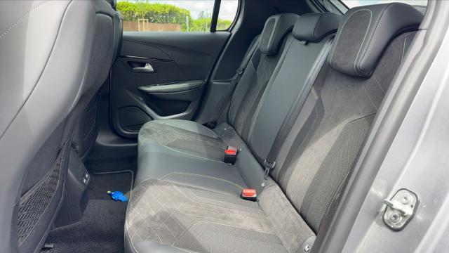 Peugeot 208 image 9