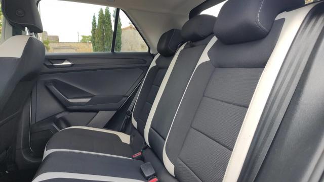 Volkswagen T-Roc image 9