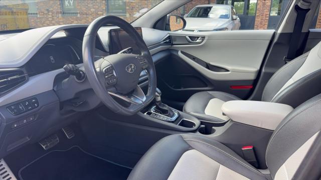 Hyundai Ioniq image 8