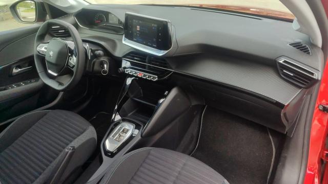 Peugeot 208 image 4
