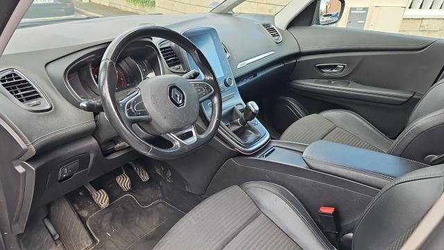 Renault Grand Scénic image 8