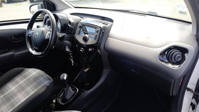 Peugeot 108 image 2