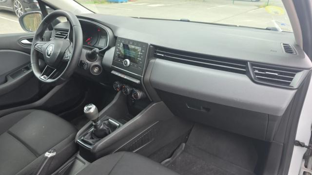 Renault Clio image 2