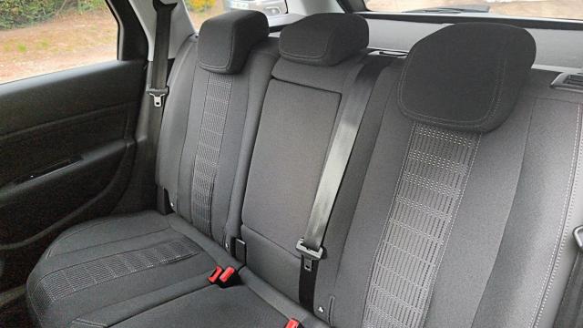Peugeot 308 image 9