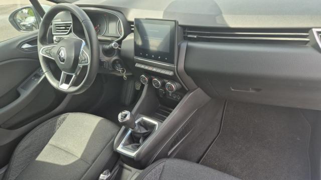 Renault Clio image 2