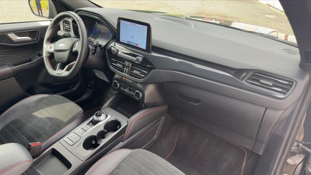 Ford Kuga image 5