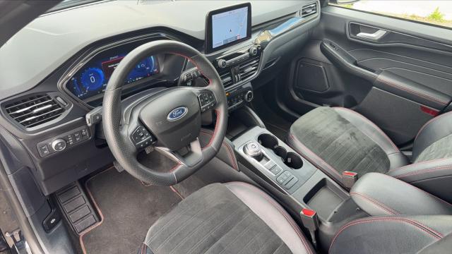 Ford Kuga image 7